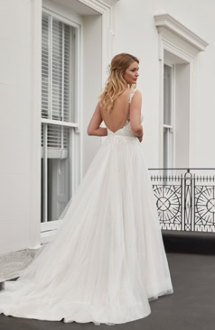 50960 Ein leichtes  A-Linien Brautkleid