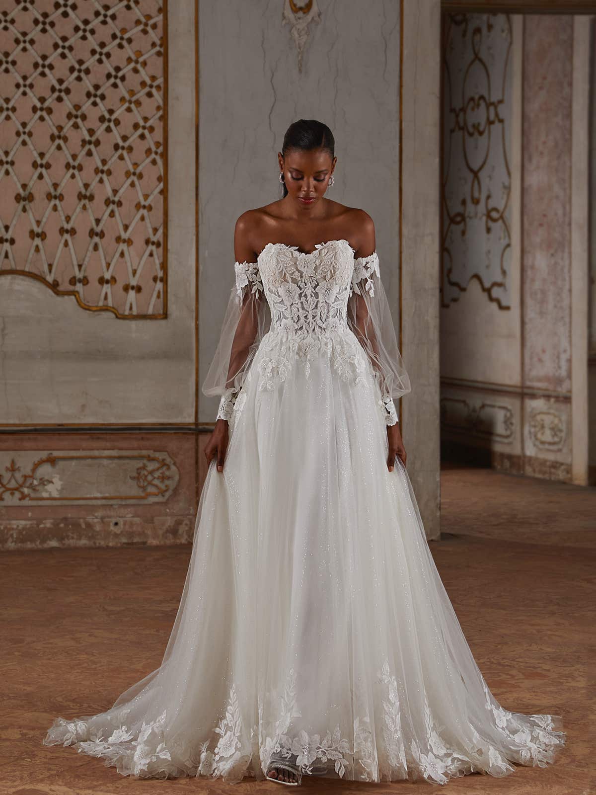 52052 Verwirkliche deine Träume mit unserem luxuriösen Brautkleid 