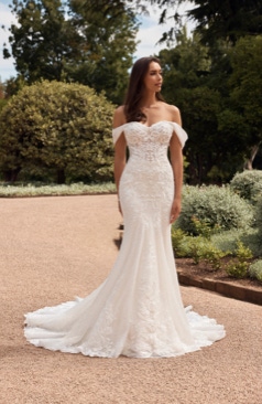 51886 Ein besonderes Fit and Flare Brautkleid für einen ganz besonderen Tag