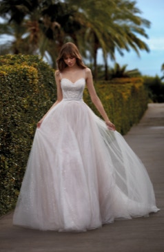51148 Romantisch-süß! Ein bezauberndes A-Linien Brautkleid 