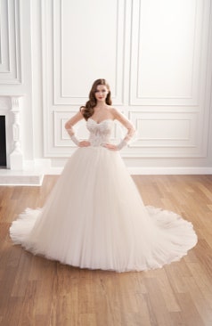 51689 Ein unglaublich romantisches Brautkleid für echte Prinzessinnen