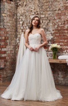 51013 Ein wundervolles romantisches Brautkleid