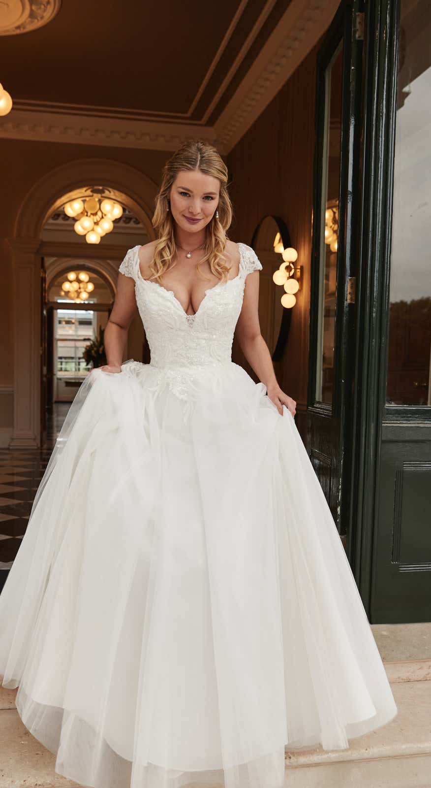 51398 Ein bezauberndes Brautkleid im A-Linien-Stil