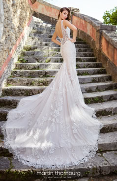 Fit-and-Flare Brautkleid, aus perlenbestickten Tüll und Organza