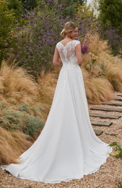 51417 Eine dezente und klassische Schönheit.