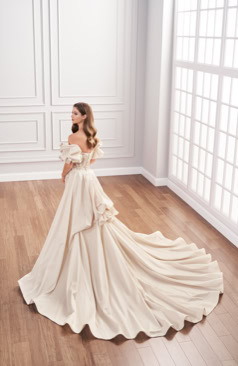 51686 Glamouröses Fit and Flare Brautkleid 