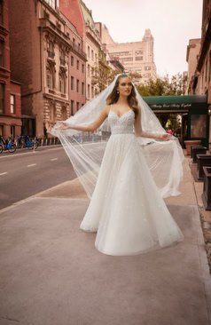 51588 Perlen-Traum Brautkleid im A-Linien Stil