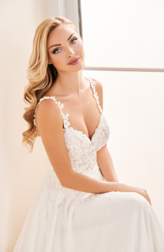 51239 Verlieben Sie sich in unser feminines A-Linienbrautkleid