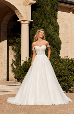 51666 Ein fantastisches Brautkleid mit schulterfreien Trägern