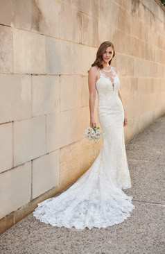 Ein ein wundervolles romantisches Fit-and-Flare Brautkleid