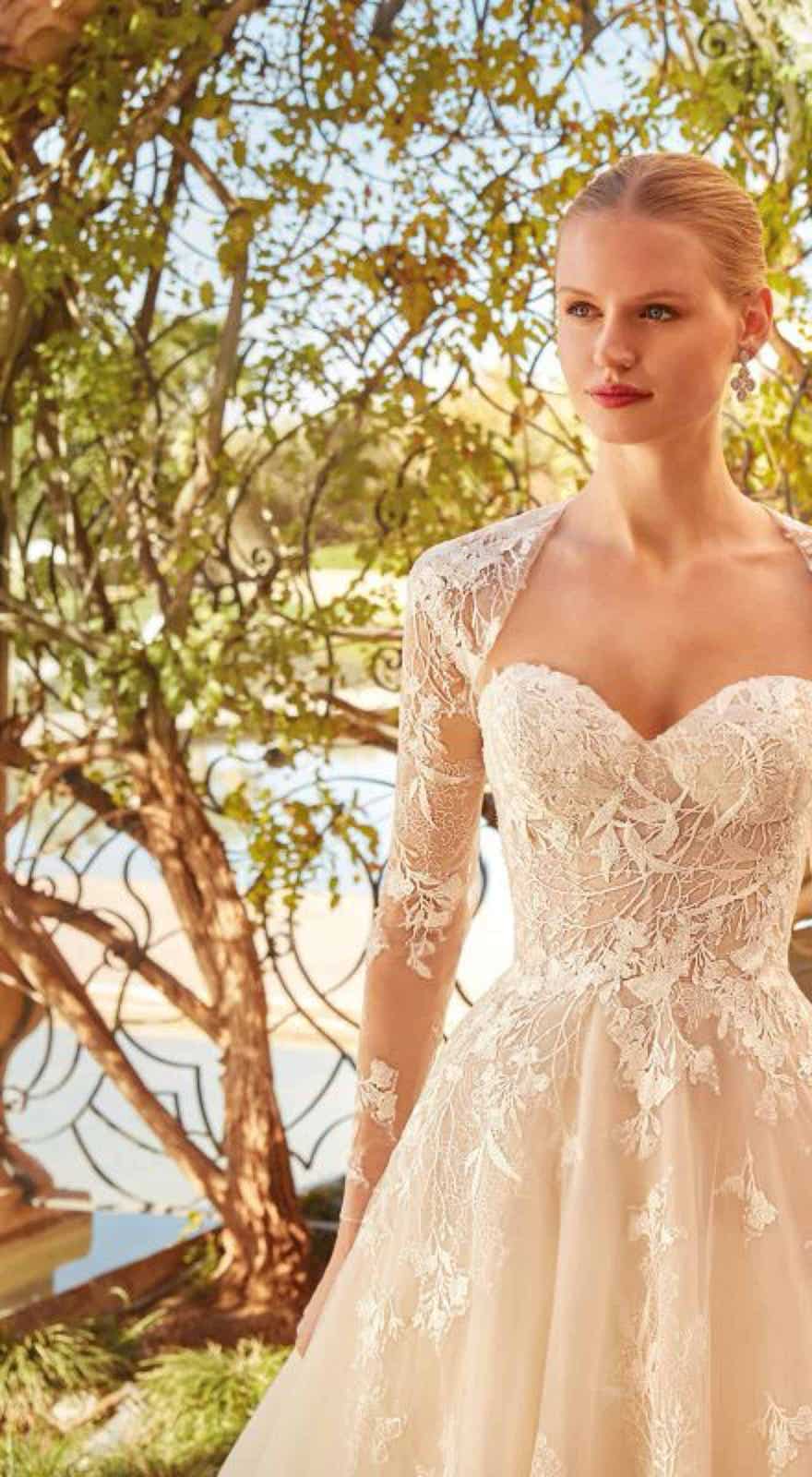 20239 Ein trägerloses Prinzessinen Brautkleid