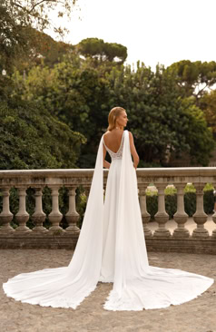 51818 Boho-Vintage Brautkleid: Verzaubern Sie mit Spitze und Beinschlitz