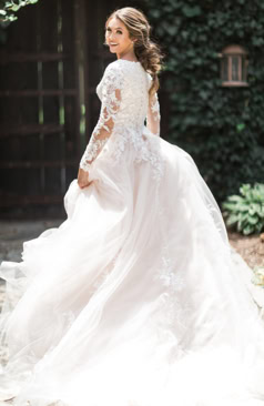 51839 A-Linien Brautkleid mit Tattoo Ärmeln und besonderen Details 