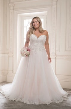 Ein wunderschönes Brautkleid im Prinzessin Stil