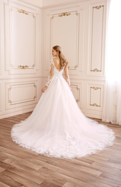 51458 Hinreißend schön! Brautkleid im A-Linien Schnitt