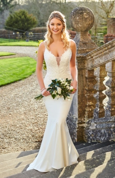 51403 Eine elegante Fit and Flare Schönheit