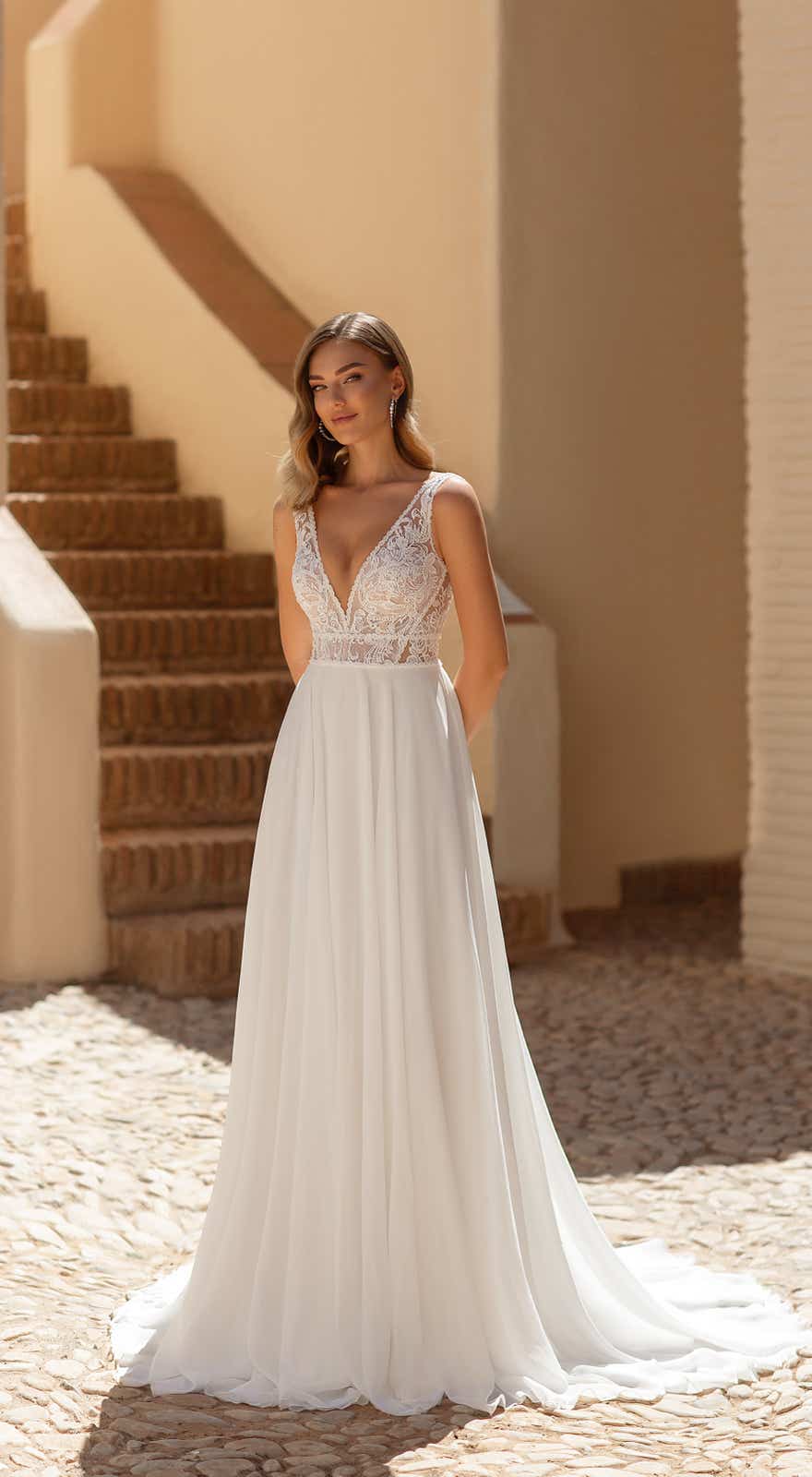 51868 Ein besonders Boho- Vintage Brautkleid mit wundervollen Details