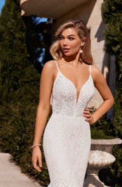 51671 Boho-Vibes in einem verführerischen Fit and Flare Brautkleid 