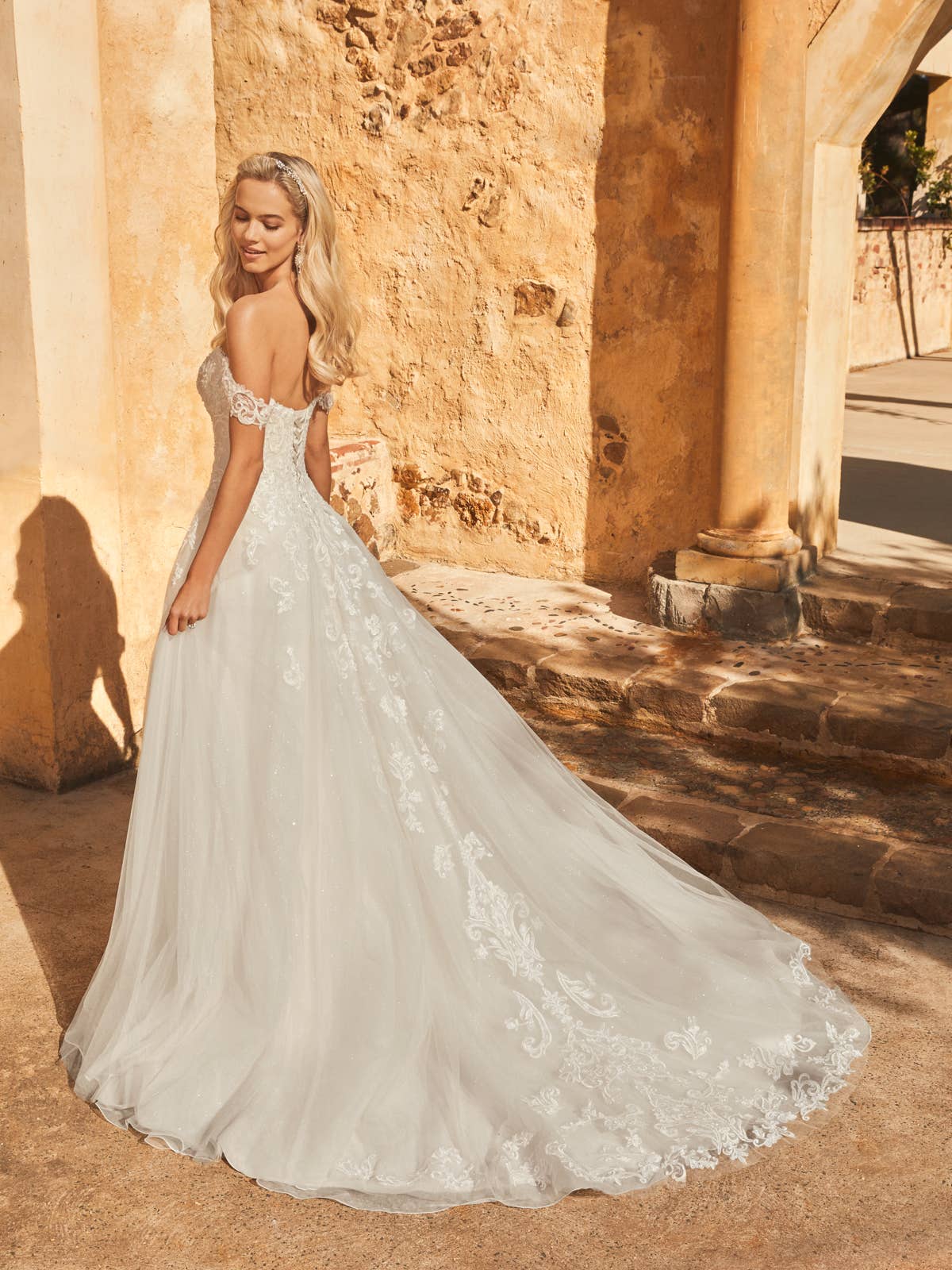 20108 Ein bezauberndes A- Linien Hochzeitskleid Hochzeitskleid 