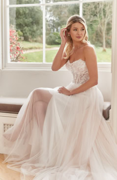 kleider oldenburg brautkleider ausgefallen ausgefallene abendkleider ausgefallene brautkleider brautkleider oldenburg brautkleid extravagant brautkleid modern