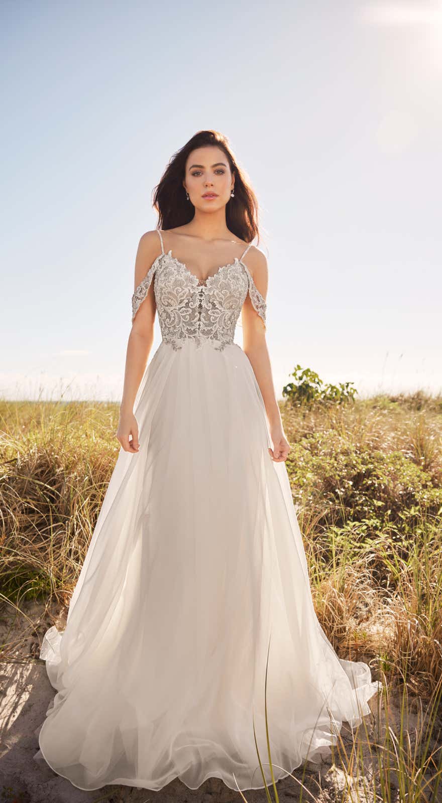 51718 Ein besonderes und einzigartiges Boho/Vintage Brautkleid im romantischen Stil