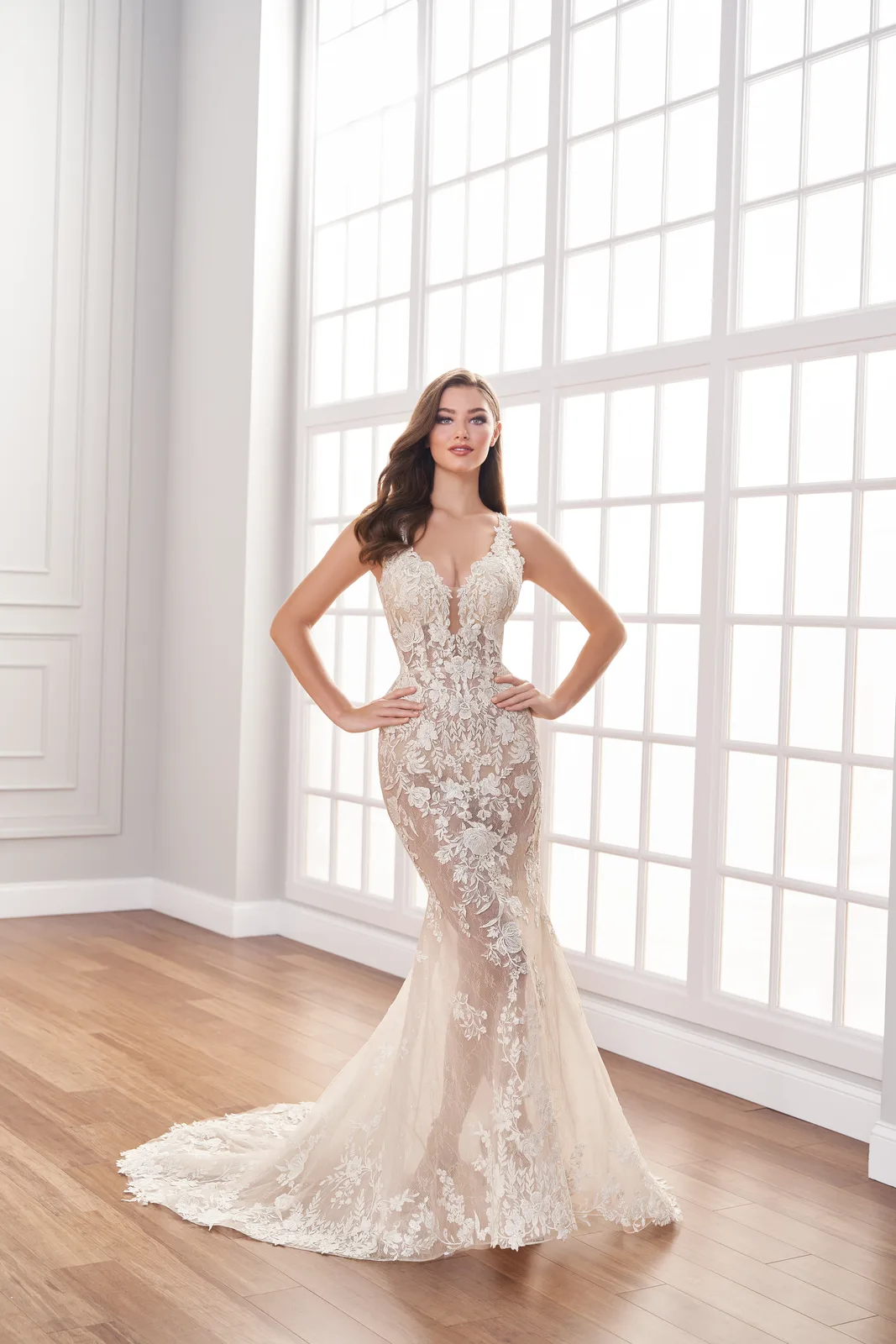 Mermaid mit Transparentem Mieder und Blütenspitze – Couture Brautkleid bei FM Braut- und Abendmode in Sandkrug bei Oldenburg